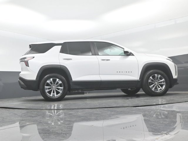 Used 2025 Chevrolet Equinox LT AWD/4WD image 23