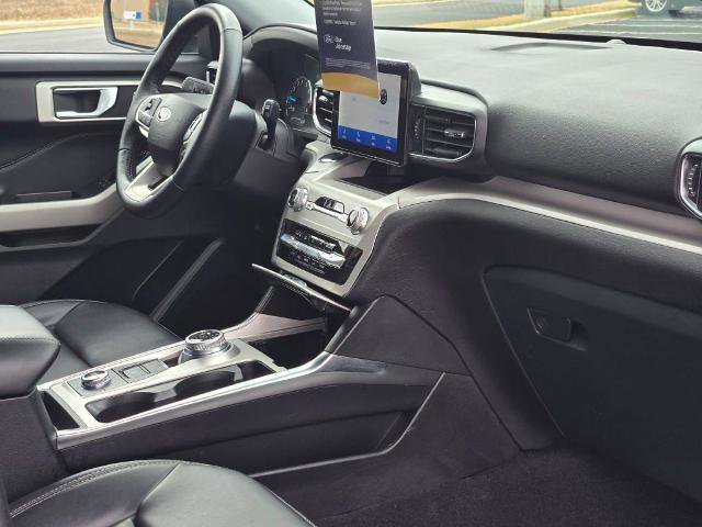 Certified 2023 Ford Explorer XLT w/ Equipment Group 202A image 9