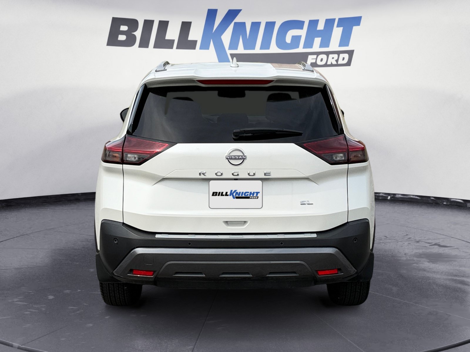 Used 2023 Nissan Rogue SL w/ SL Premium Package FWD image 4