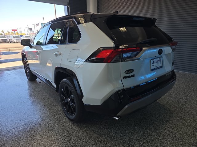 Used 2024 Toyota RAV4 XSE image 4