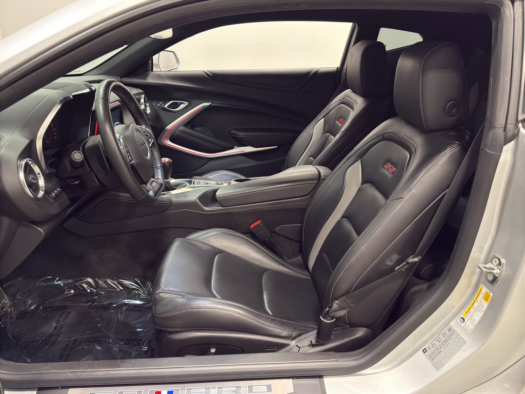 Used 2018 Chevrolet Camaro SS image 11