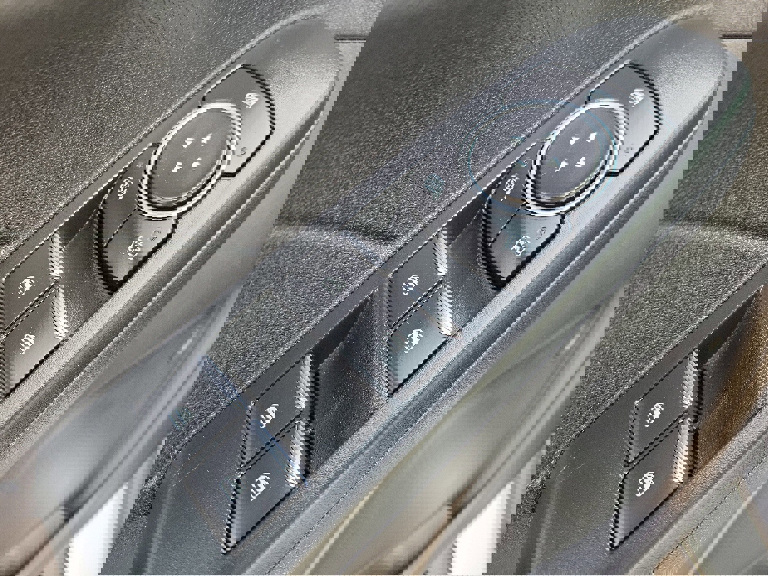 Certified 2022 Ford Escape SE w/ Convenience Package image 18