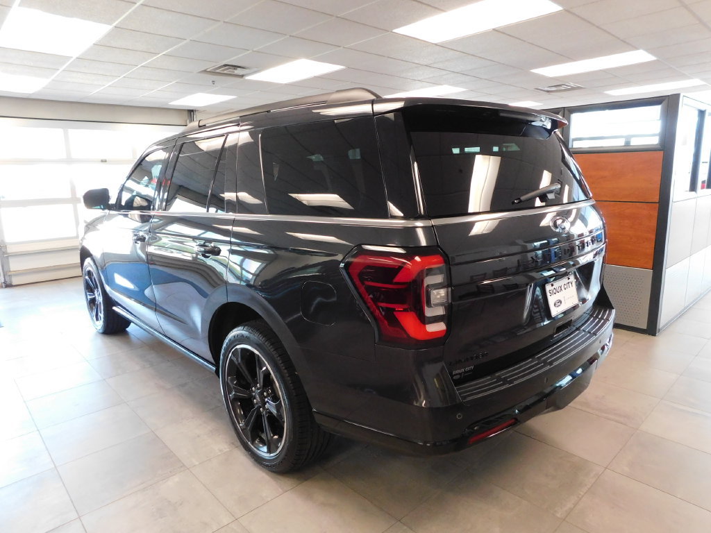Certified 2022 Ford Expedition Limited AWD/4WD image 6