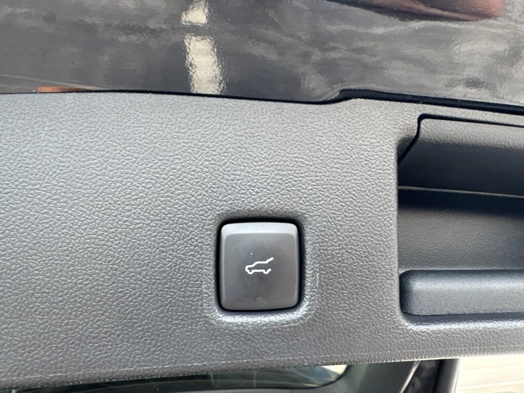 Certified 2024 Ford Escape Active AWD/4WD image 43