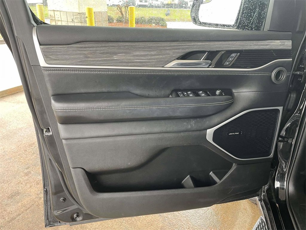 Used 2022 Jeep Wagoneer Series II image 15