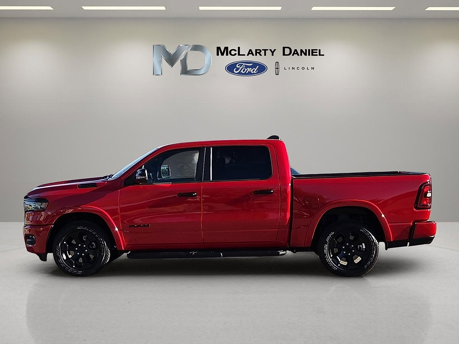 Used 2025 RAM 1500 Big Horn image 3