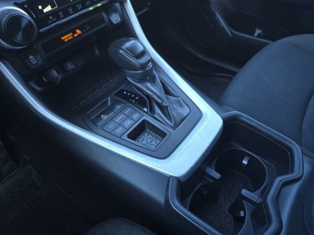 Used 2022 Toyota RAV4 LE AWD/4WD image 29