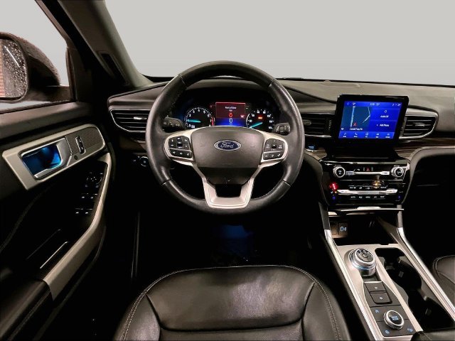 Certified 2023 Ford Explorer Limited AWD/4WD image 5