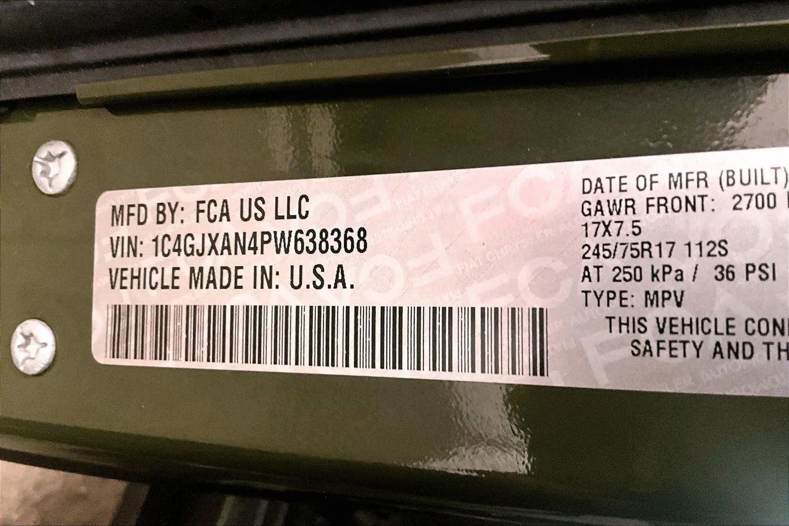 Used 2023 Jeep Wrangler Sport image 32