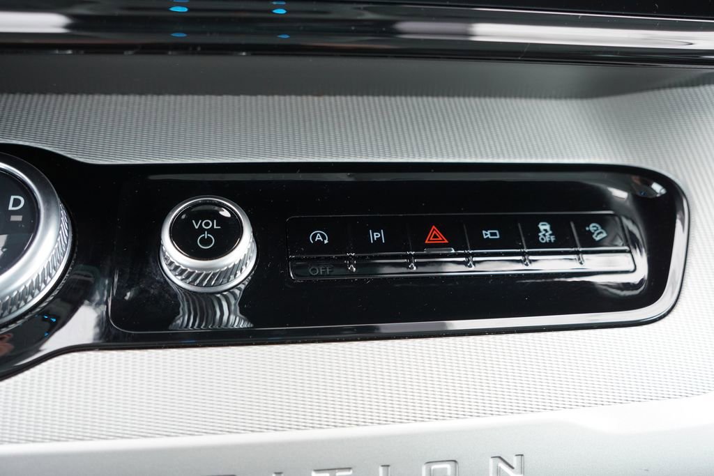 Certified 2025 Ford Expedition Active image 32