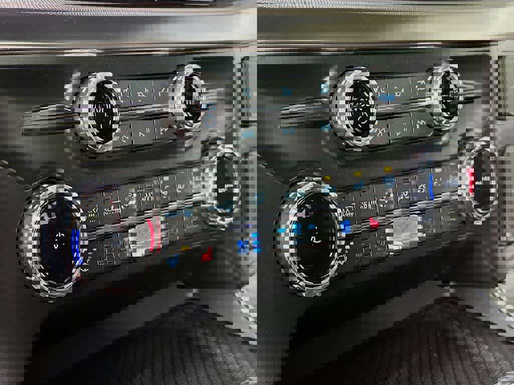 Certified 2022 Ford F150 Raptor w/ Equipment Group 801A High image 21