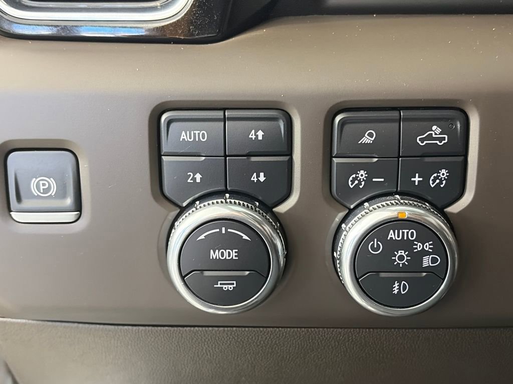 Used 2025 GMC Sierra 2500 Denali w/ Denali Reserve Package image 24