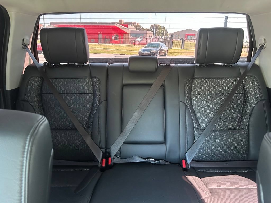 Used 2024 Toyota Tundra Limited AWD/4WD image 25