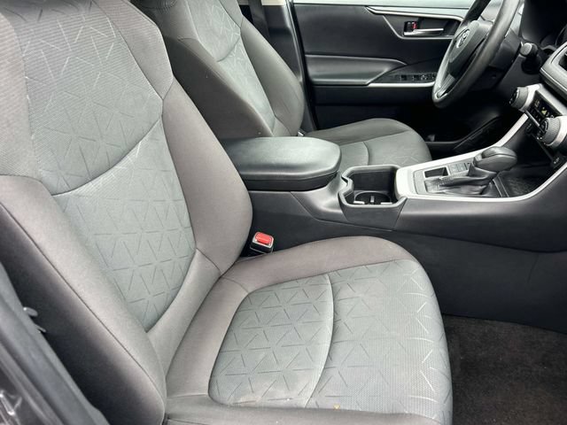Used 2024 Toyota RAV4 XLE AWD/4WD image 27