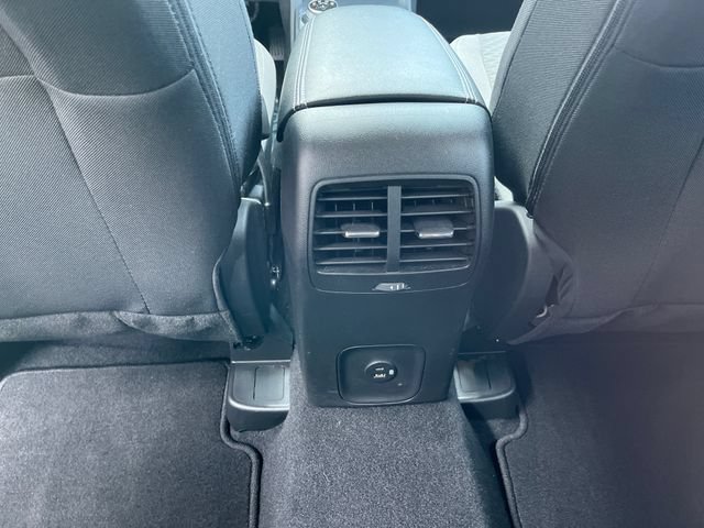 Certified 2022 Ford Escape SE w/ SE Sport Appearance Package AWD/4WD image 21