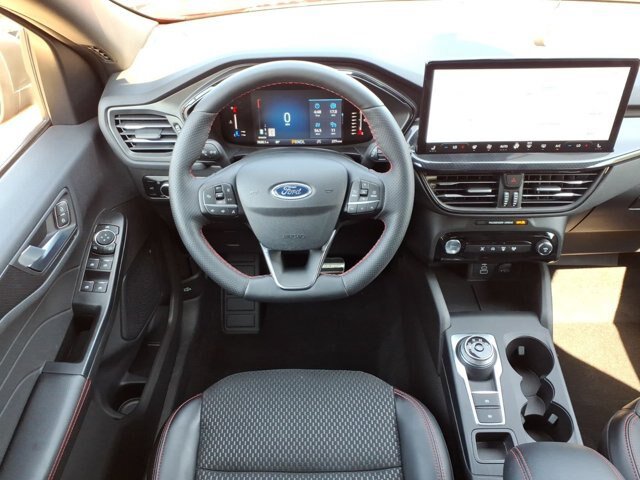 Certified 2024 Ford Escape ST-Line w/ Tech Pack #1 AWD/4WD image 5