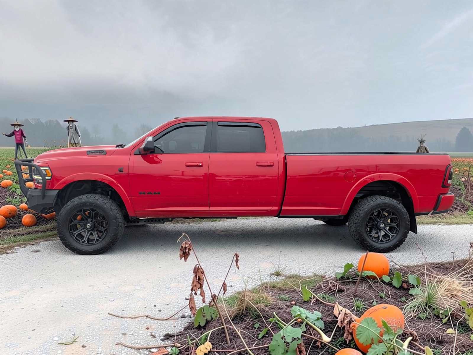 Used 2020 RAM 2500 Laramie w/ Night Edition AWD/4WD image 3