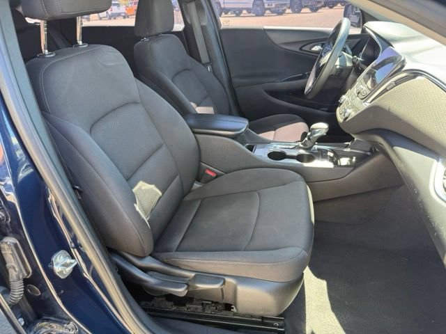 Used 2021 Chevrolet Malibu LT FWD image 32