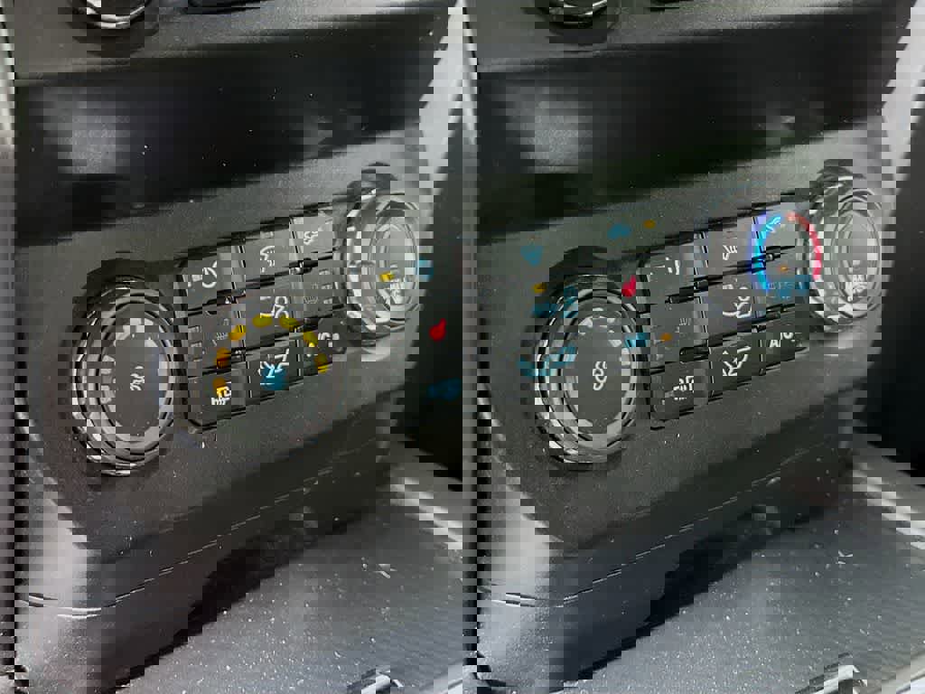 Certified 2020 Ford F150 XLT w/ Equipment Group 302A Luxury image 18