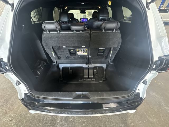 Used 2025 Toyota Sienna XSE w/ XSE Premium Package AWD/4WD image 25