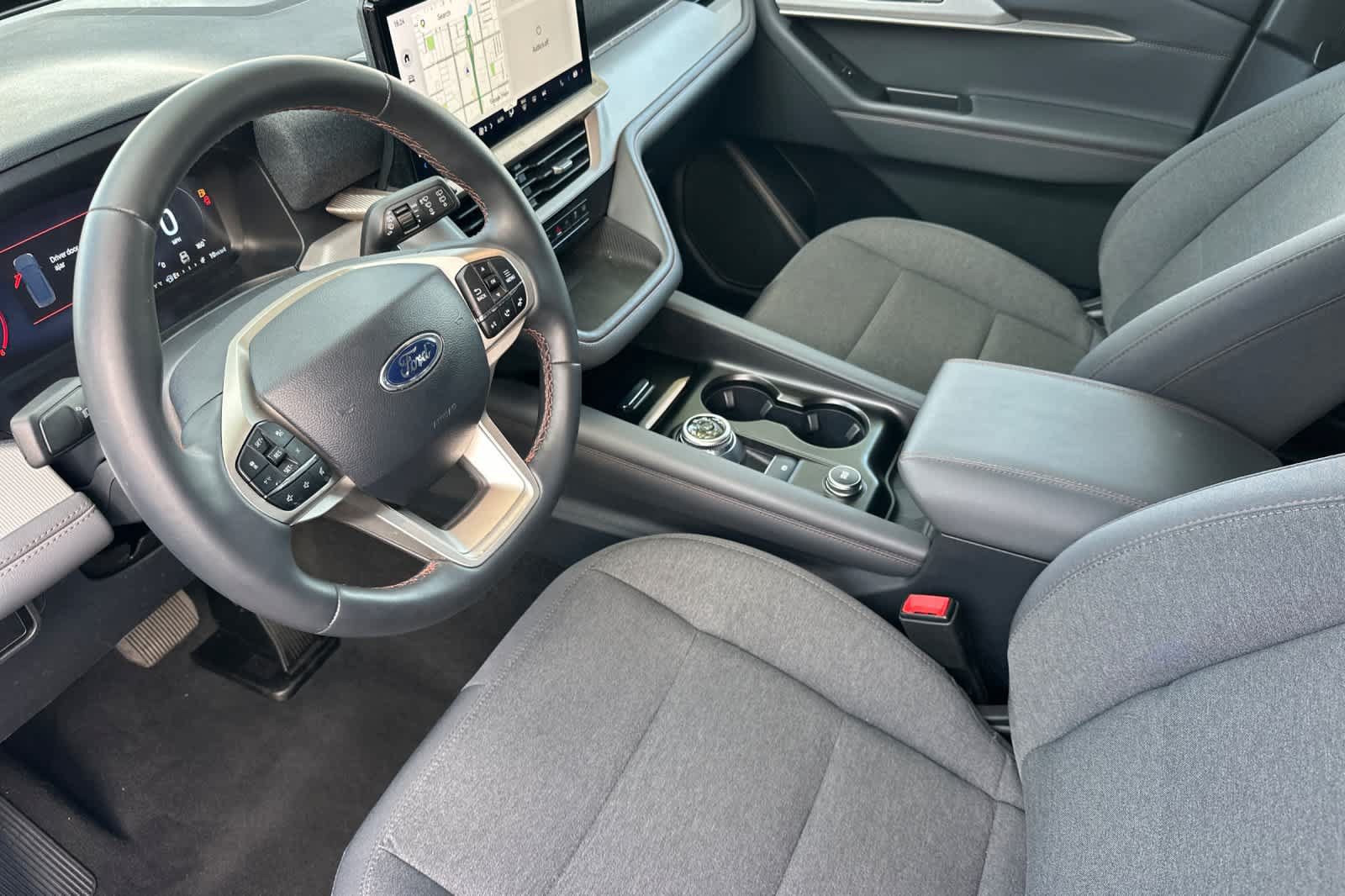 Certified 2025 Ford Explorer Active RWD image 12