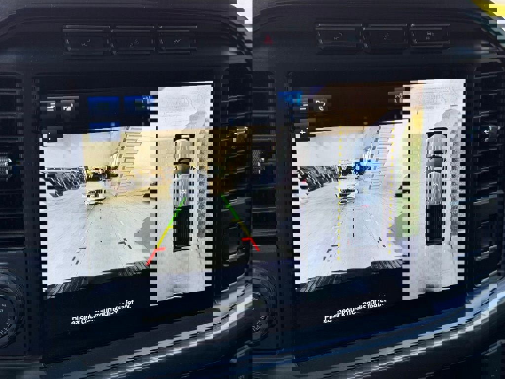 Certified 2022 Ford F150 Lariat w/ Equipment Group 502A High image 37