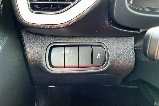 Used 2024 Hyundai Venue Limited image 33