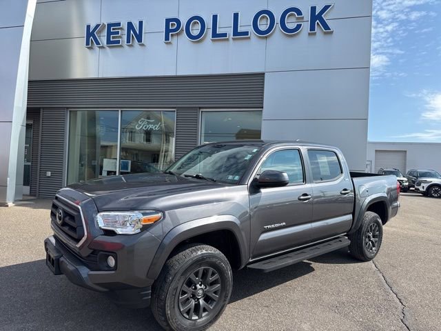Used 2023 Toyota Tacoma SR5 AWD/4WD image 2