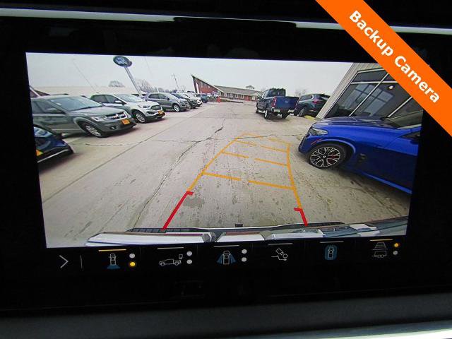 Used 2023 GMC Sierra 1500 Denali w/ Technology Package AWD/4WD image 20