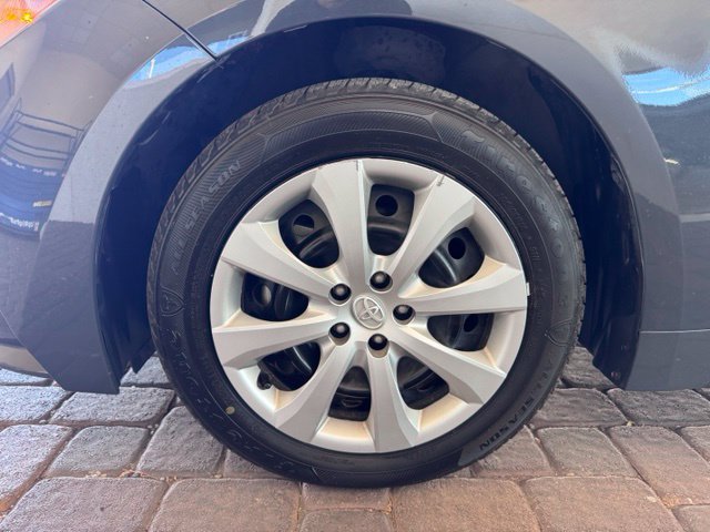 Used 2024 Toyota Corolla LE FWD image 23