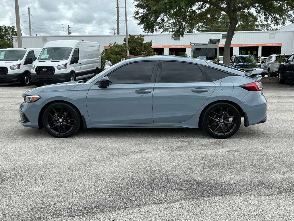 Used 2023 Honda Civic Sport image 4