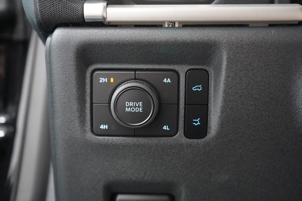 Certified 2025 Ford Expedition Max Active AWD/4WD image 30