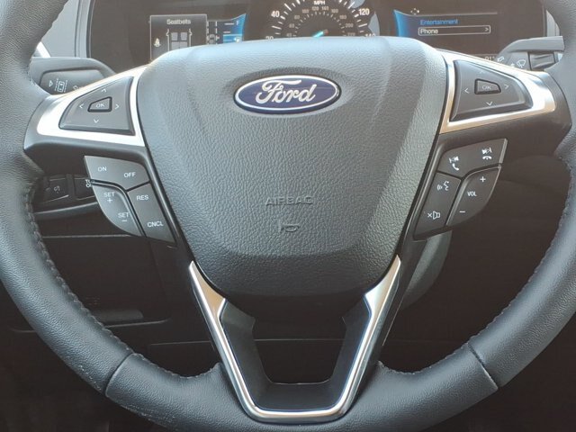 Certified 2023 Ford Edge Titanium AWD/4WD image 9