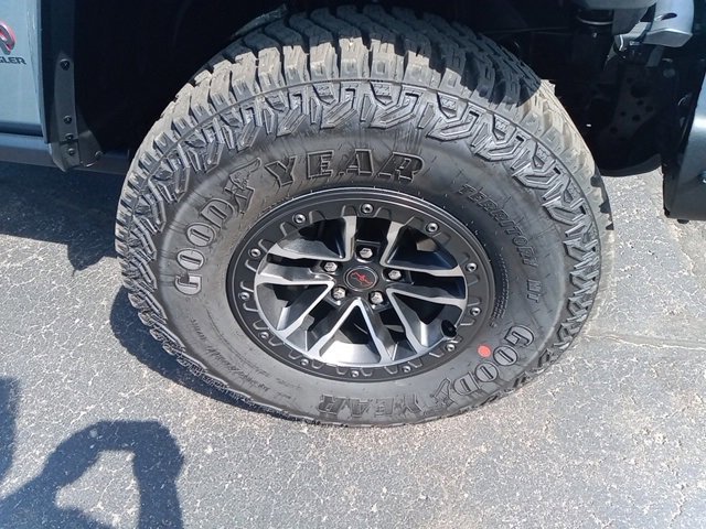 Used 2024 Jeep Wrangler Unlimited Rubicon image 10