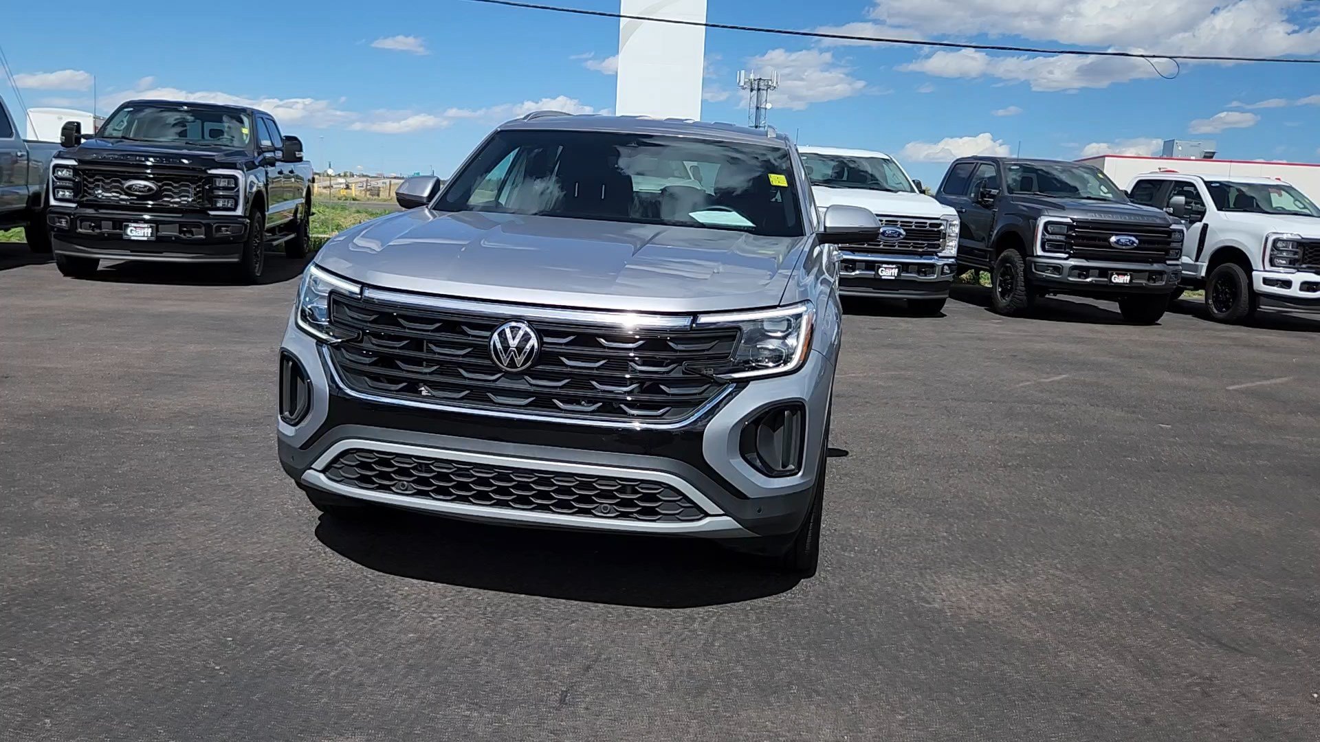 Used 2026 Volkswagen Atlas Cross Sport SE AWD/4WD image 4