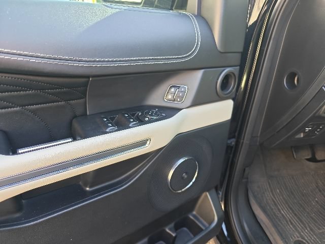 Certified 2021 Ford Expedition Max Platinum RWD image 13