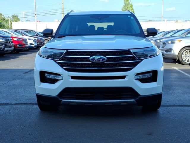 Certified 2024 Ford Explorer XLT w/ Equipment Group 202A AWD/4WD image 2