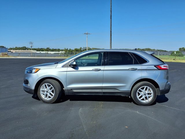 Certified 2024 Ford Edge SEL w/ Convenience Package AWD/4WD image 2