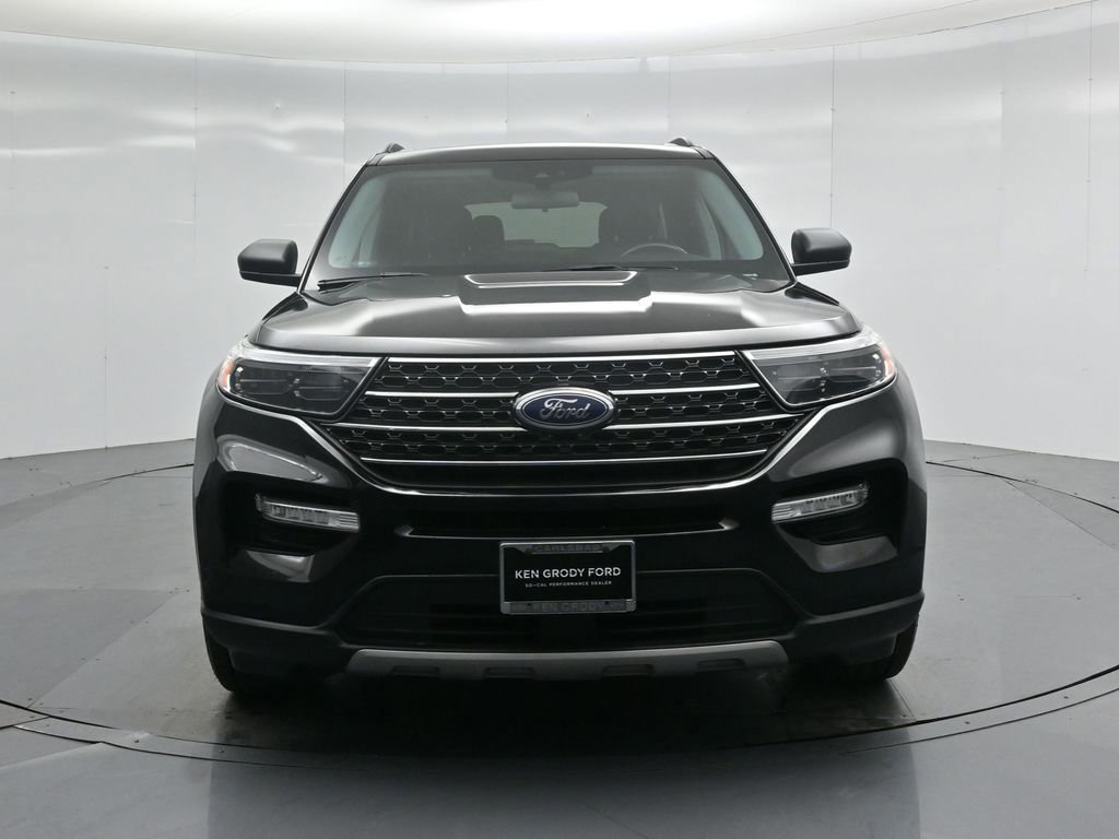 Certified 2020 Ford Explorer XLT w/ Equipment Group 202A image 29