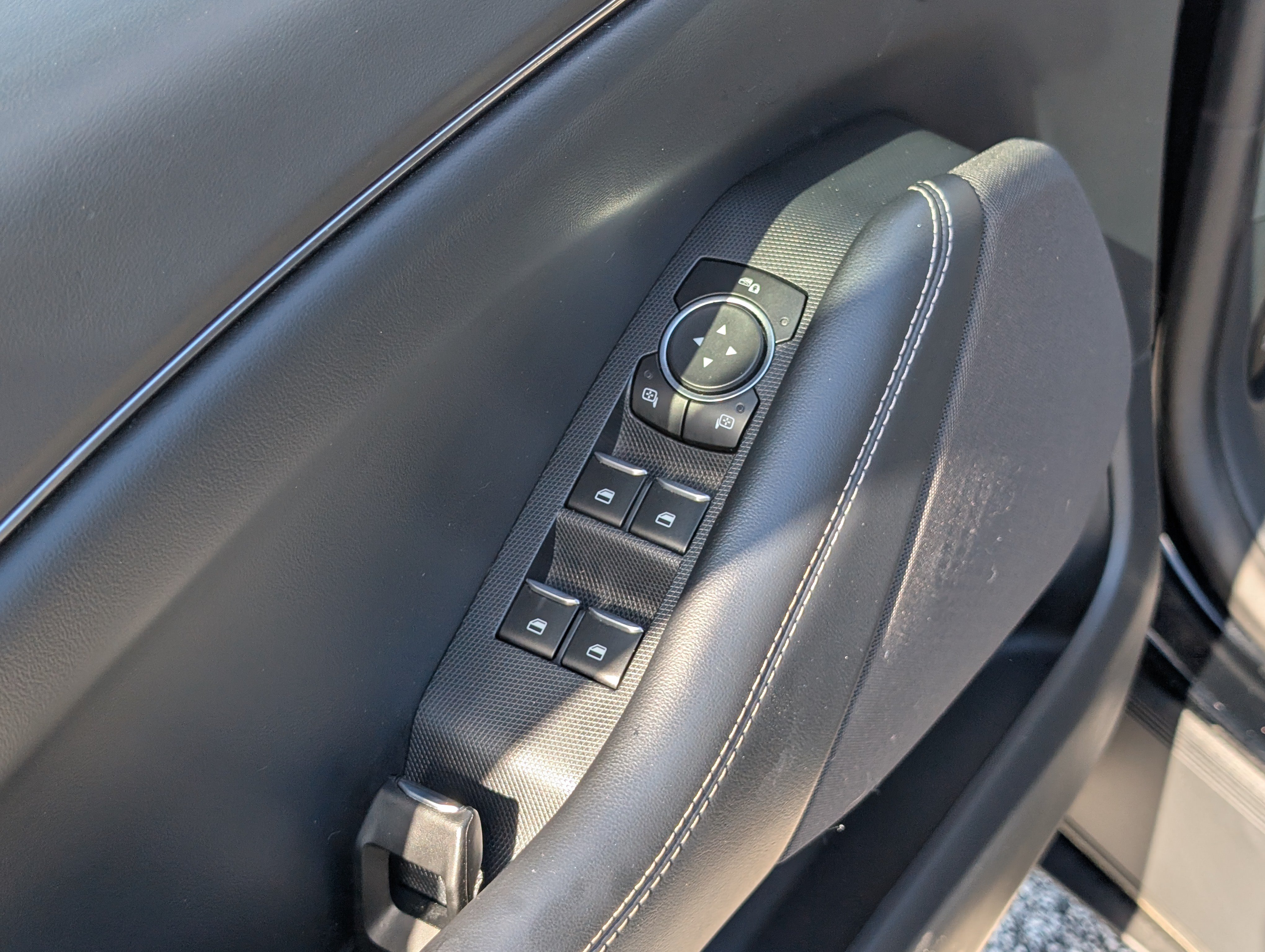 Certified 2022 Ford Mustang Mach-E Select RWD image 19