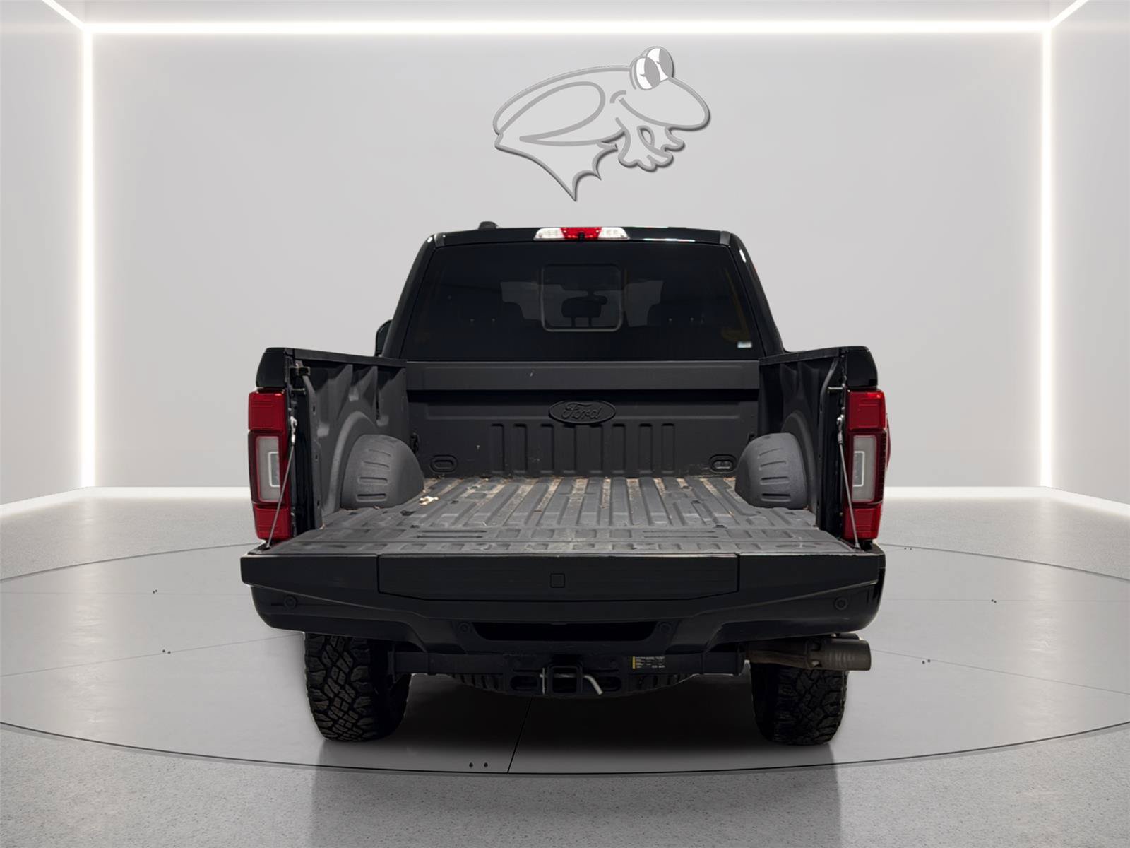 Certified 2022 Ford F250 Lariat w/ Tremor Off-Road Package AWD/4WD image 11