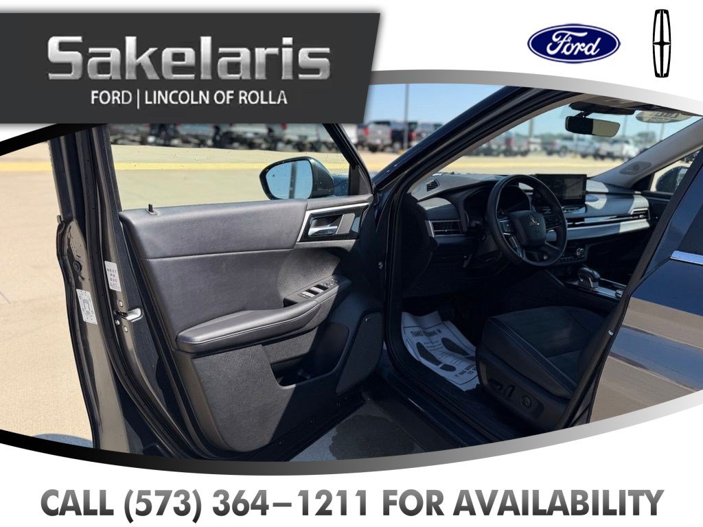 Used 2025 Mitsubishi Outlander AWD image 10