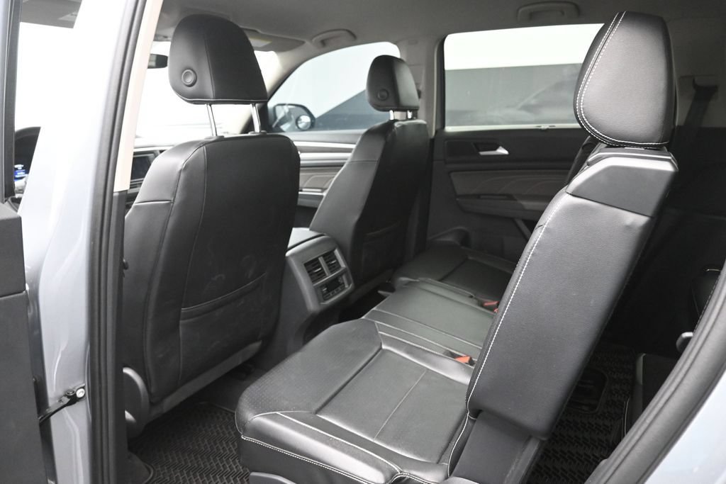 Used 2022 Volkswagen Atlas SE AWD/4WD image 2