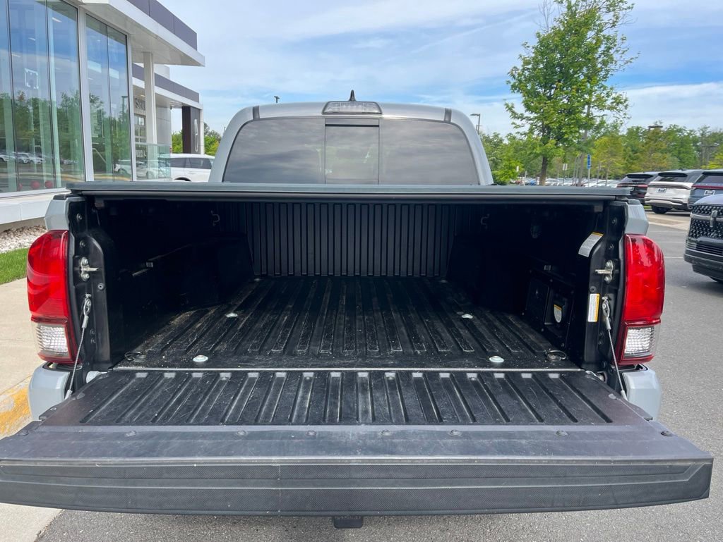 Used 2019 Toyota Tacoma TRD Sport AWD/4WD image 12