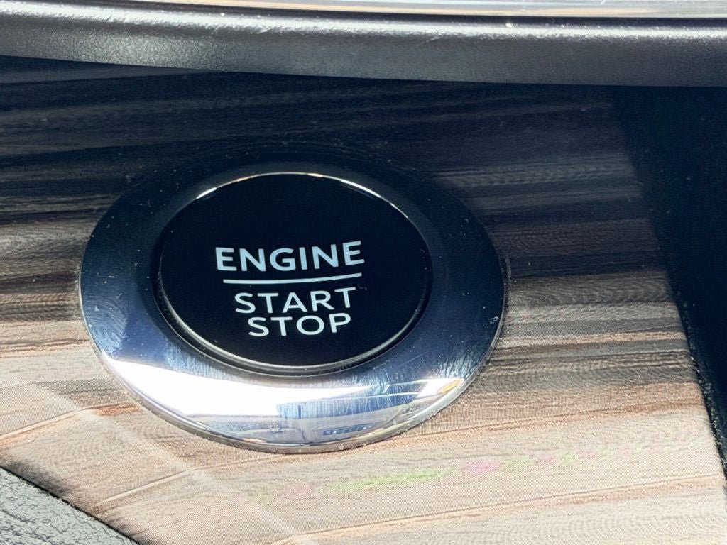 Certified 2023 Ford Explorer Limited w/ Limited Technology Package RWD image 26