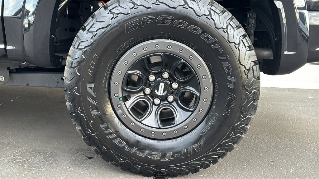 Certified 2023 Ford F150 Raptor w/ Raptor Carbon Fiber Package image 9
