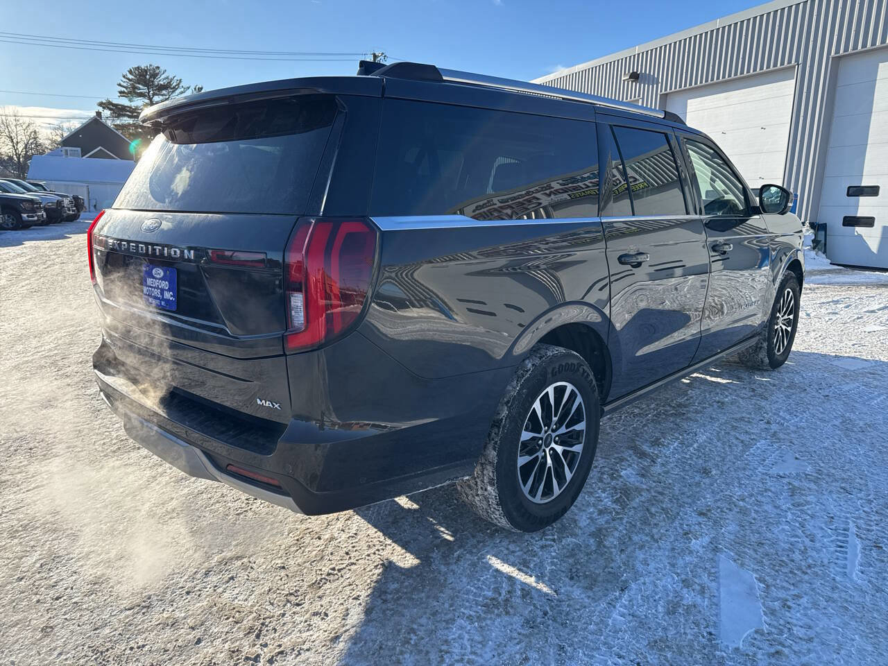 Certified 2025 Ford Expedition Max Platinum image 5