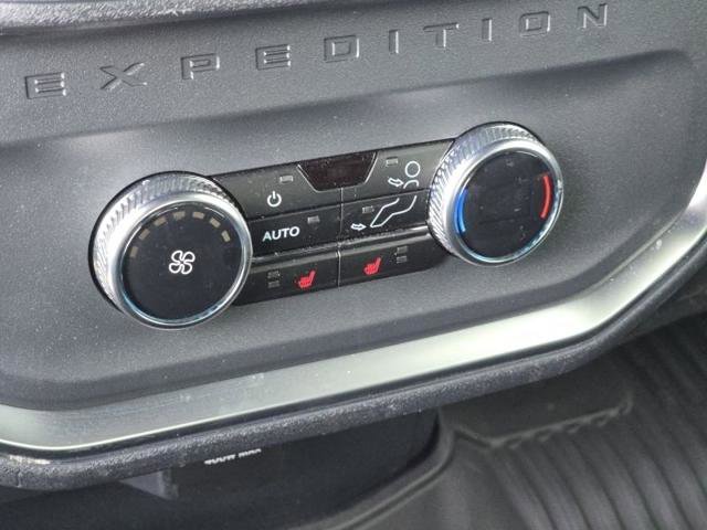 Certified 2025 Ford Expedition Max Platinum w/ Stealth Performance Package image 12