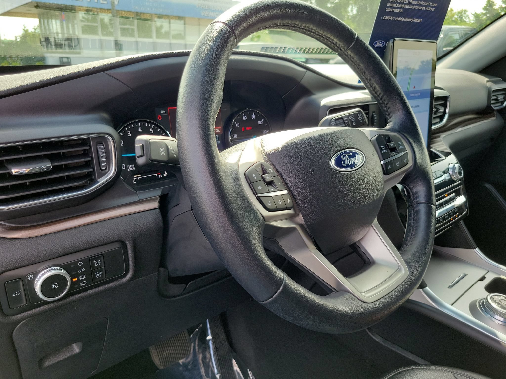 Certified 2023 Ford Explorer Limited w/ Limited Technology Package RWD image 10