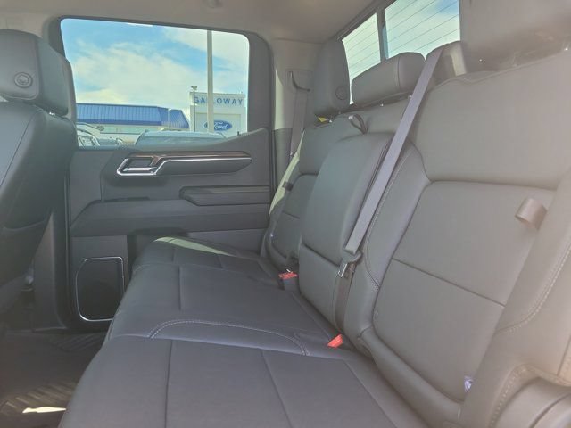 Used 2024 Chevrolet Silverado 1500 RST AWD/4WD image 19